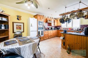 Photo 15- click for photo gallery